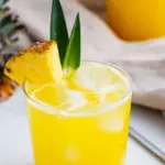 AGUA DE LIMON CON PIÑA