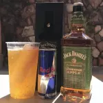 DOSE JACK DANIELS MAÇÃ C/ RED BULL