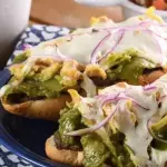 Mollete de chilaquiles