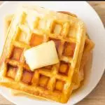 2 wafles belgas c miel  y mantequil