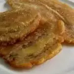 4 patacones de guineo verde