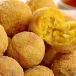 Bolinha de Queijo c/ Milho