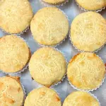 10 Mini Empadas de Camarão