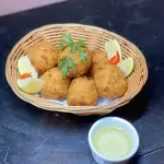 BOLINHO DE BACALHAU