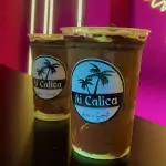 Dois copos de 550ml