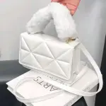 Bolsa Branca Alça De Pelo