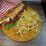 Torpedo doble hambur con papas