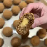 BOLINHA CARNE E QUEIJO (4 unidades)