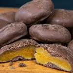 Drageado de Damasco com chocolate 70