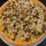 Pizza à Bolonhesa