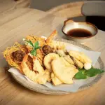 Tempura de Camarón y Vegetales