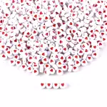 Cuentas blancas con corazón rojo