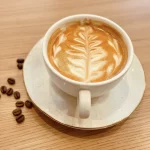 CAFÉ COM LEITE