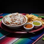 Cazuela de frijoles Chorizo/Rajas