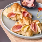 CROISSANT JAMÓN Y QUESO