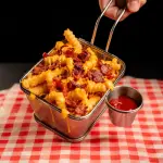 Papas con cheddar y Bacon