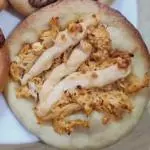 ESFIHA FRANGO C/CATUPIRY