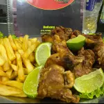 Frango á passarinho + Acompanhamento