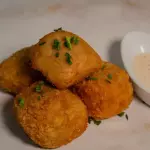 croquetas de cangrejo