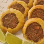 Esfiha Aberta de Carne