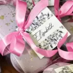 Macaron com caixinha e lacinho