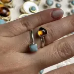 Anillo doble ámbar y larimar