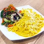 Fetuccini con Pulpo a la Parrilla