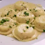 SORRENTINOS CON SALSA 4 QUESOS