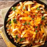 Batata frita com cheddar e bacon