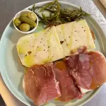 SERRANO QUESO