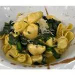 Pasta fresca RELLENA y LICOR DULCE