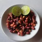 Chapulines con cacahuates