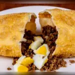 CARNE COM QUEIJO E OVO