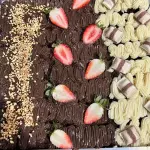fatia chocolate com morango