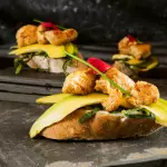 Canapé Pollo Apanado (12 Unidades)