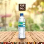 Agua sin gas