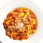 Fettuccine al bolognese