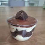 Escondidinho de Brownie e Ninho