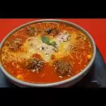 Albòndigas a la picaRosso en sopa napolitana