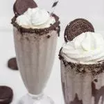 Milk shake de biscoito Oreo