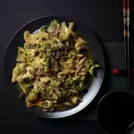 Yakisoba de Carne