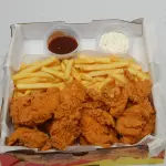 1/2 CROCK TIRAS + BATATA FRITA