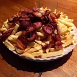 Batata cheddar , bacon e calabresa