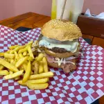 Hamburguesa carne y pollo especial
