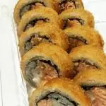 Uramaki  hot 10 peças