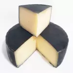 Parmesão Capa Preta ±450g