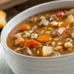 Sopa de Feijão com Verduras e Carne