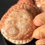 Pastelitos pollo tocineta