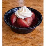 Peras al vino con crema