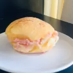 Panini com queijo e presunto